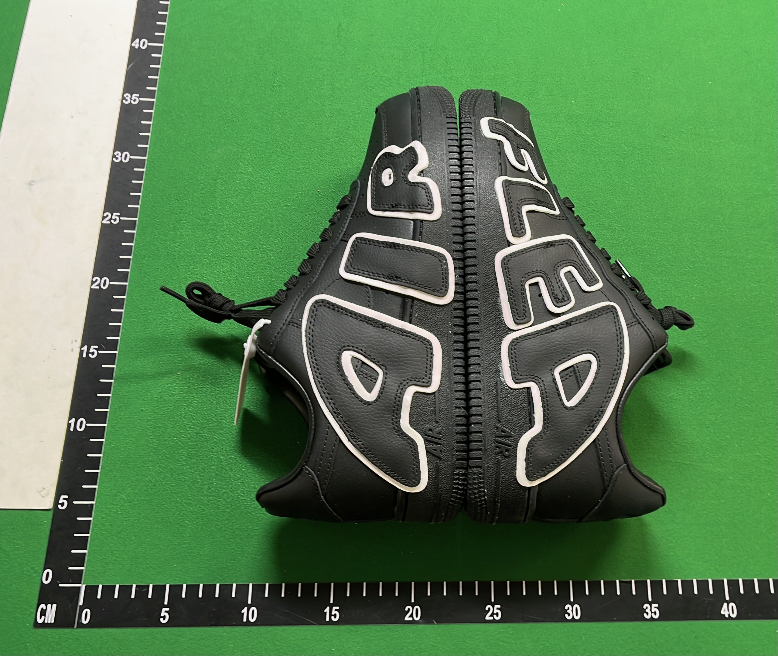 Sneakers — cfm 7