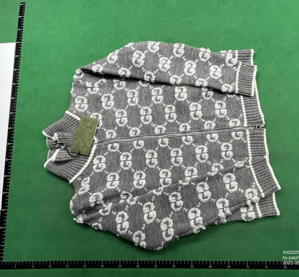 Down Jacket — ON04-G 2