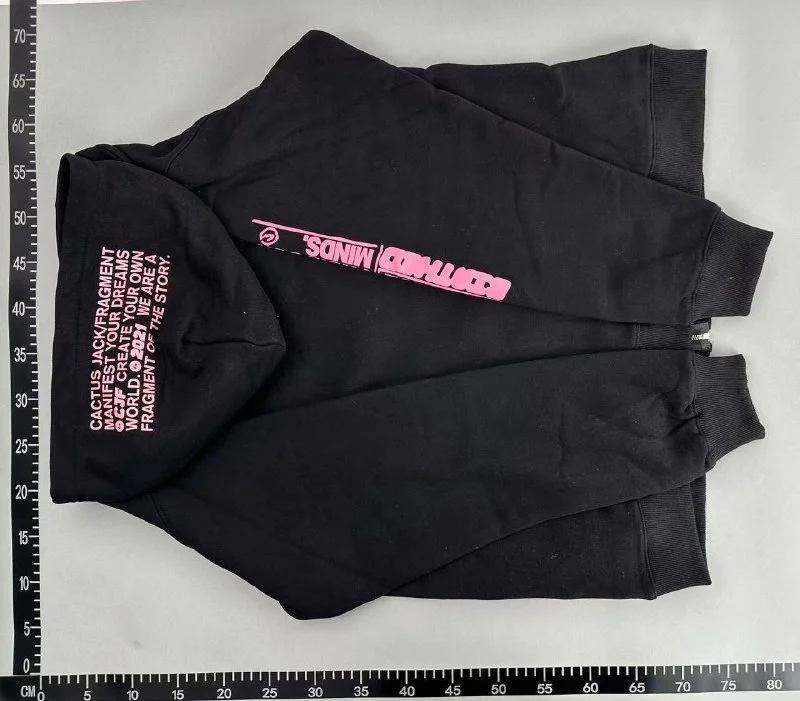 Hoodies & Sweaters — Item 4565 4