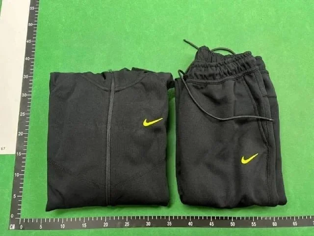 Clothing Set — Item 4577 5