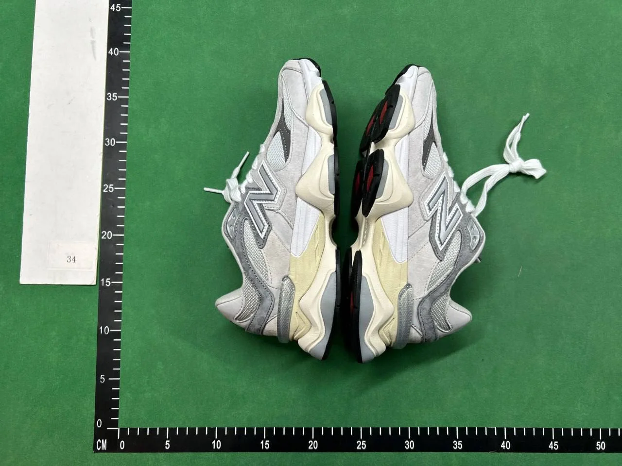 Unisex Sneakers — #4588 4
