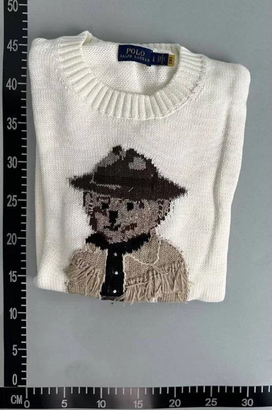 Hoodies & Sweaters — Item 4610 5