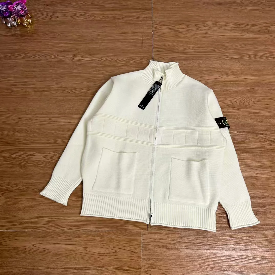 Sweatshirt — Item 4615 4
