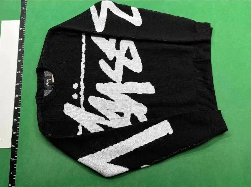 Stu*sy hooded sweatshirt 5