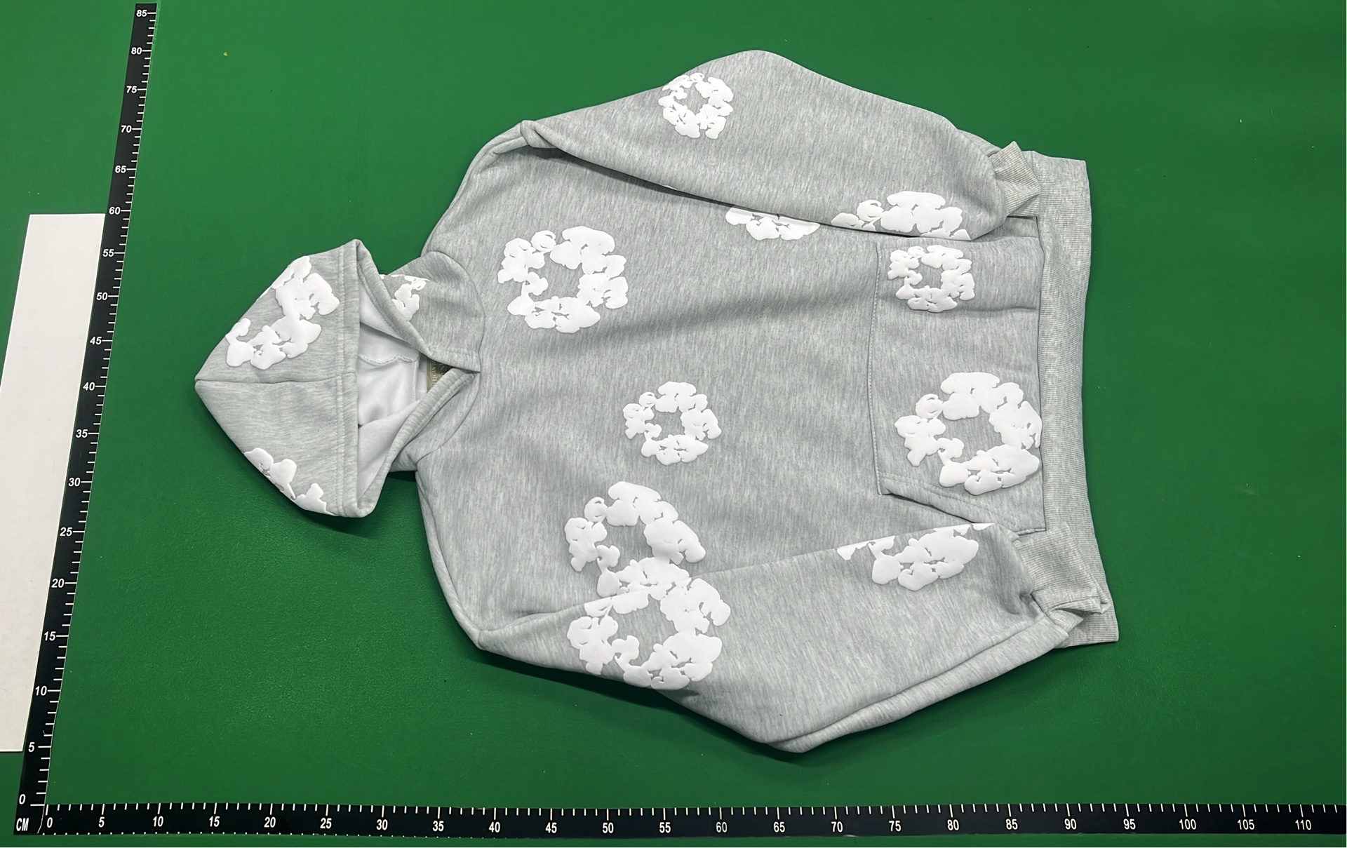 Loose-Fit Printed Puff-Print Sweatshirt 4