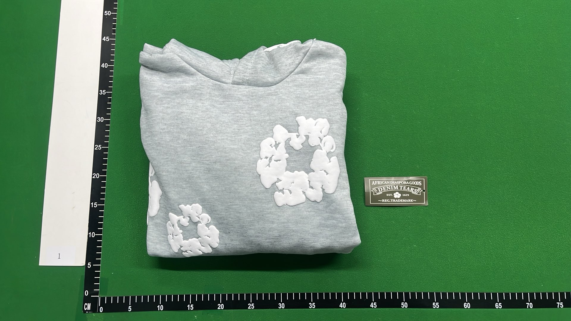 Loose-Fit Printed Puff-Print Sweatshirt 10
