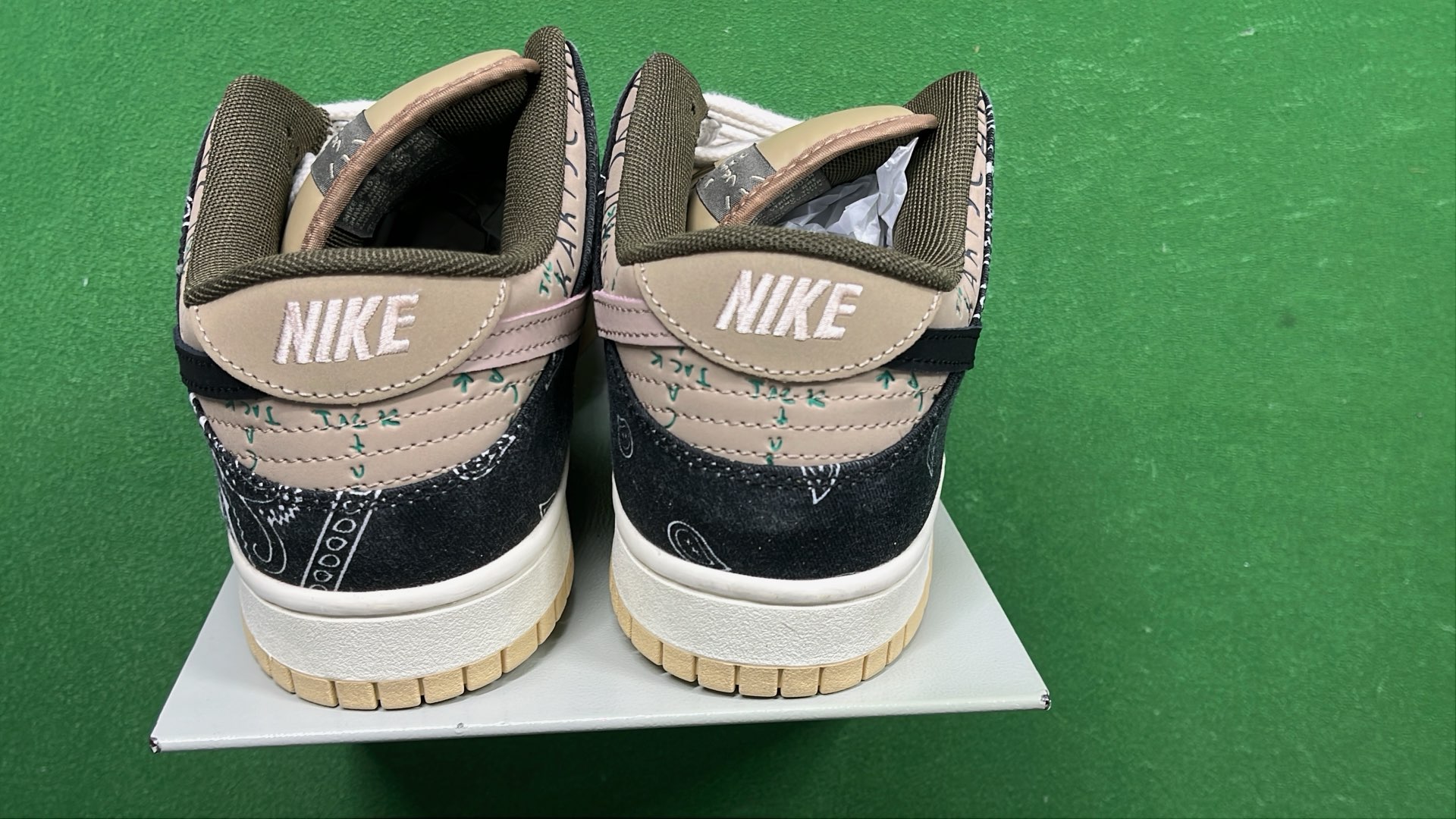 M Low Casual sneakers 5