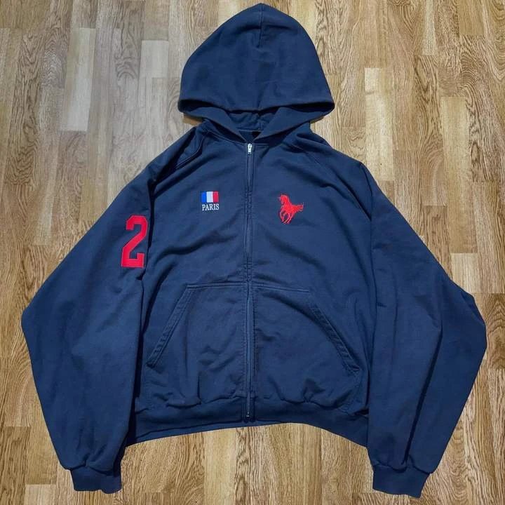 Clothes-025 — Hoodies & Sweaters
