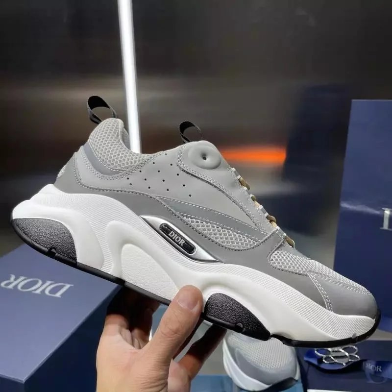Sneakers — #4713