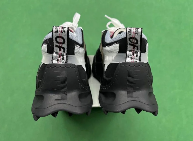 Unisex Sneakers — OO01 5