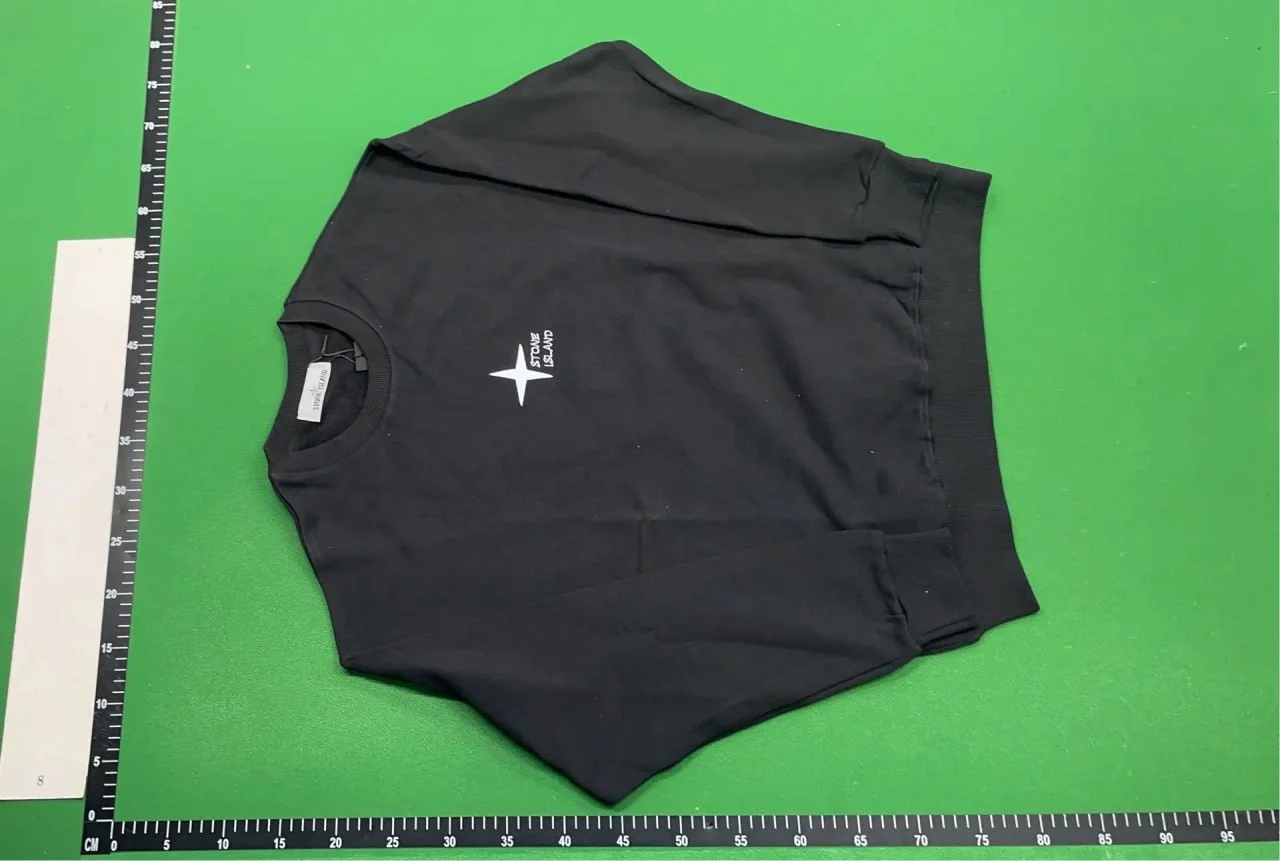 Sweatshirt — #4735 3