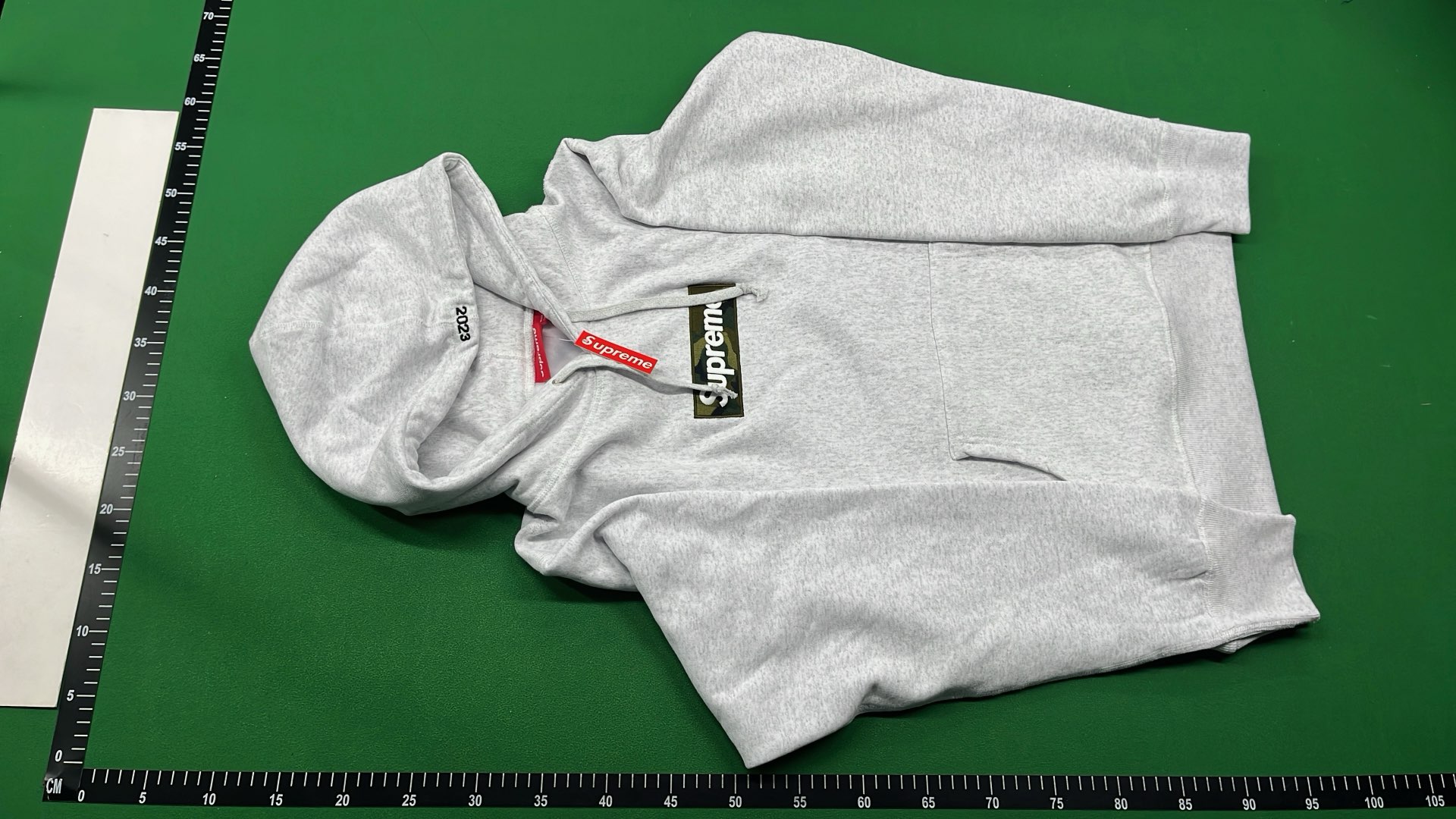 Sweatshirt — P-00667 4