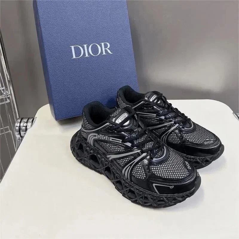 Sneakers — DIO / B35 — #4766