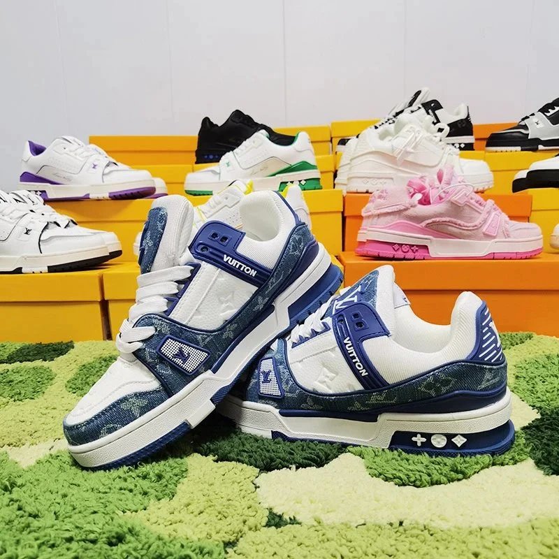 Shoes — Item 4781