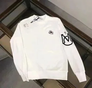 Long-Sleeve Sweatshirt — DH08 6