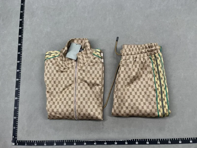 Sweatshirt — #4834 3