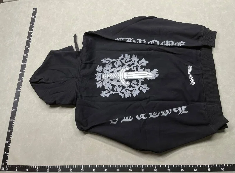 Letter-Graphic Sweatshirt — LL55 4