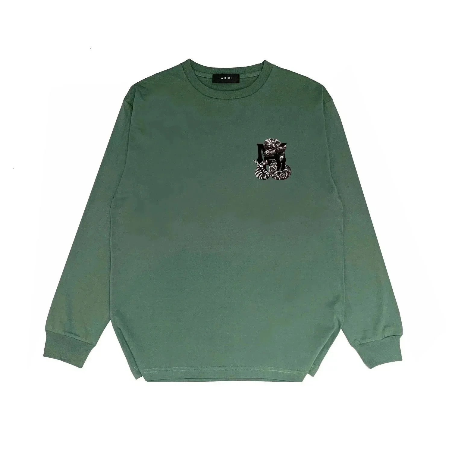 Hoodies & Sweaters — Item 4886