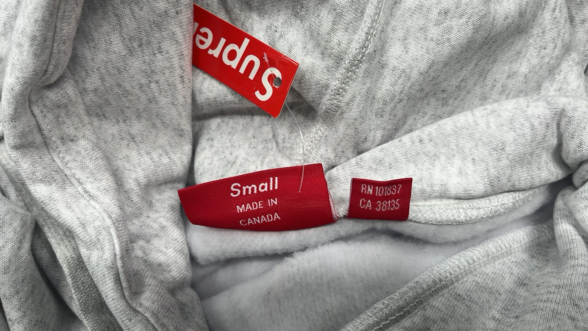 Unisex Loose-Fit Printed Letter-Graphic Hoodie — Supreme 3