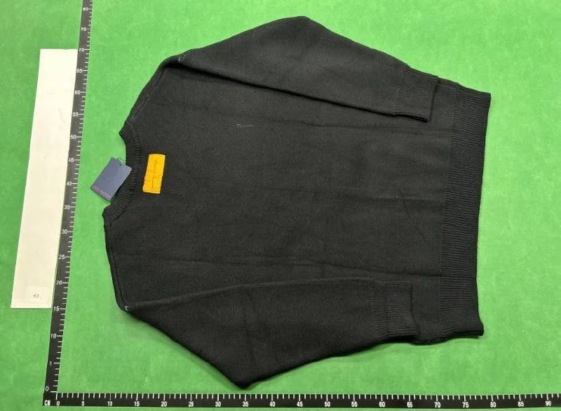 Sweatshirt — B263 — #4905 3