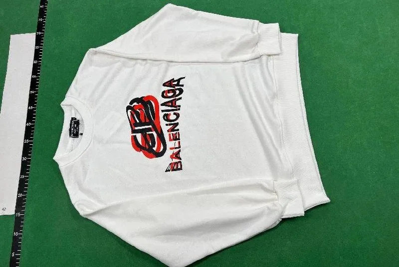 Crewneck Sweatshirt — #4913 4