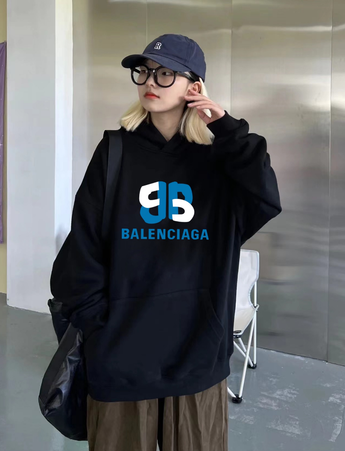 Hoodies & Sweaters — Item 4928