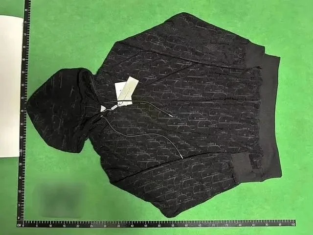 Sweatshirt — DR 5