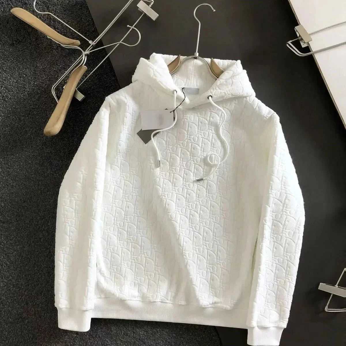 Sweatshirt — DR 7