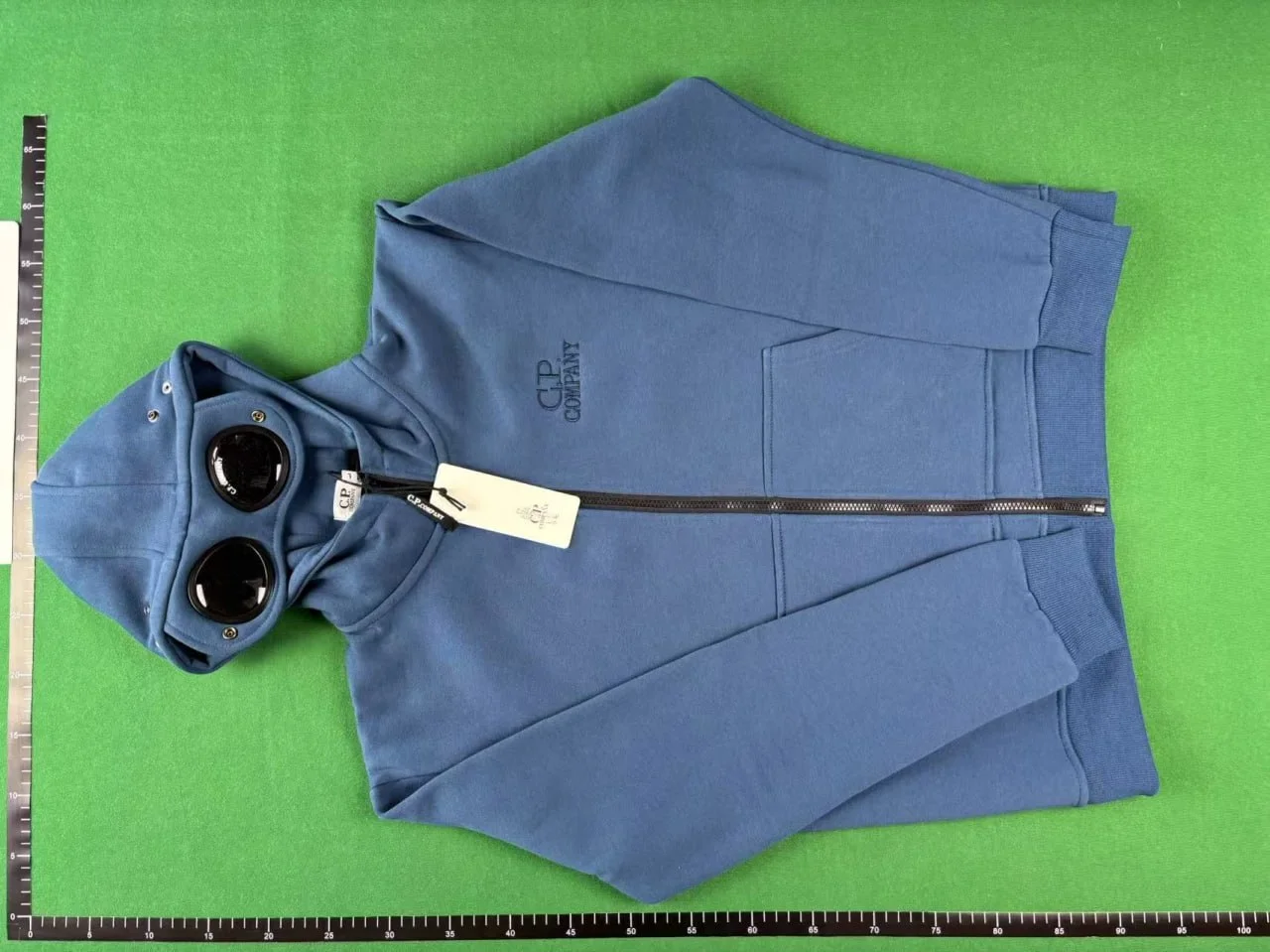 Hoodie — #4990 5