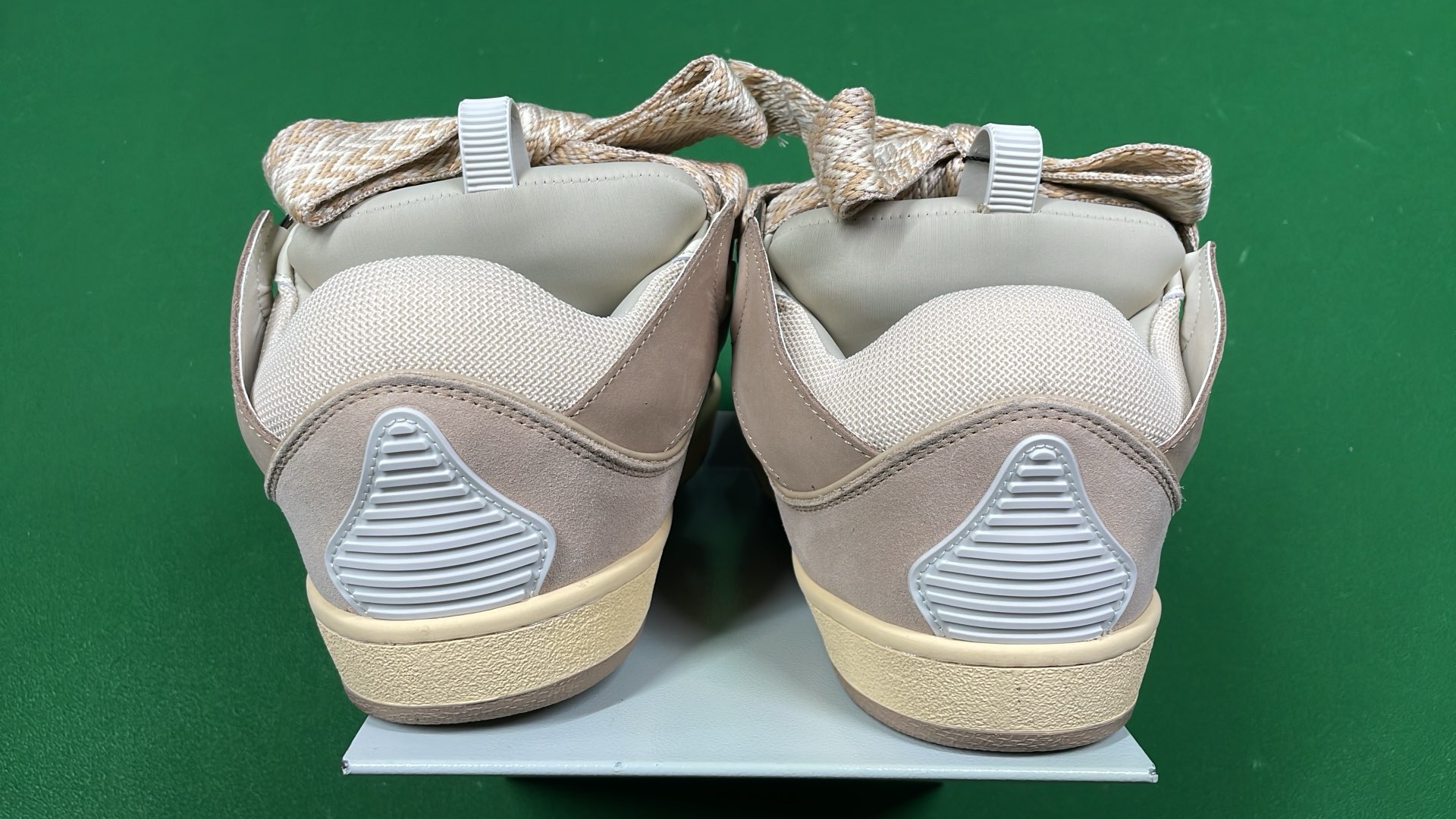 Curb series VY10.12 — Shoes 5