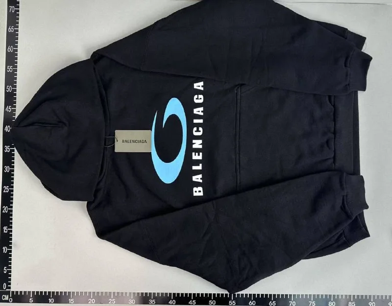 Hoodies & Sweaters — Item 5003 3