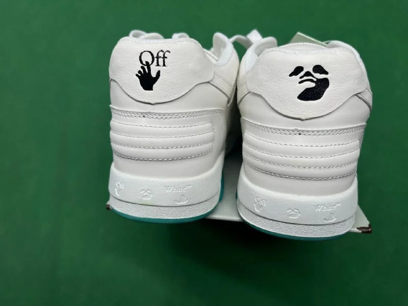 Sneakers — #5042 6