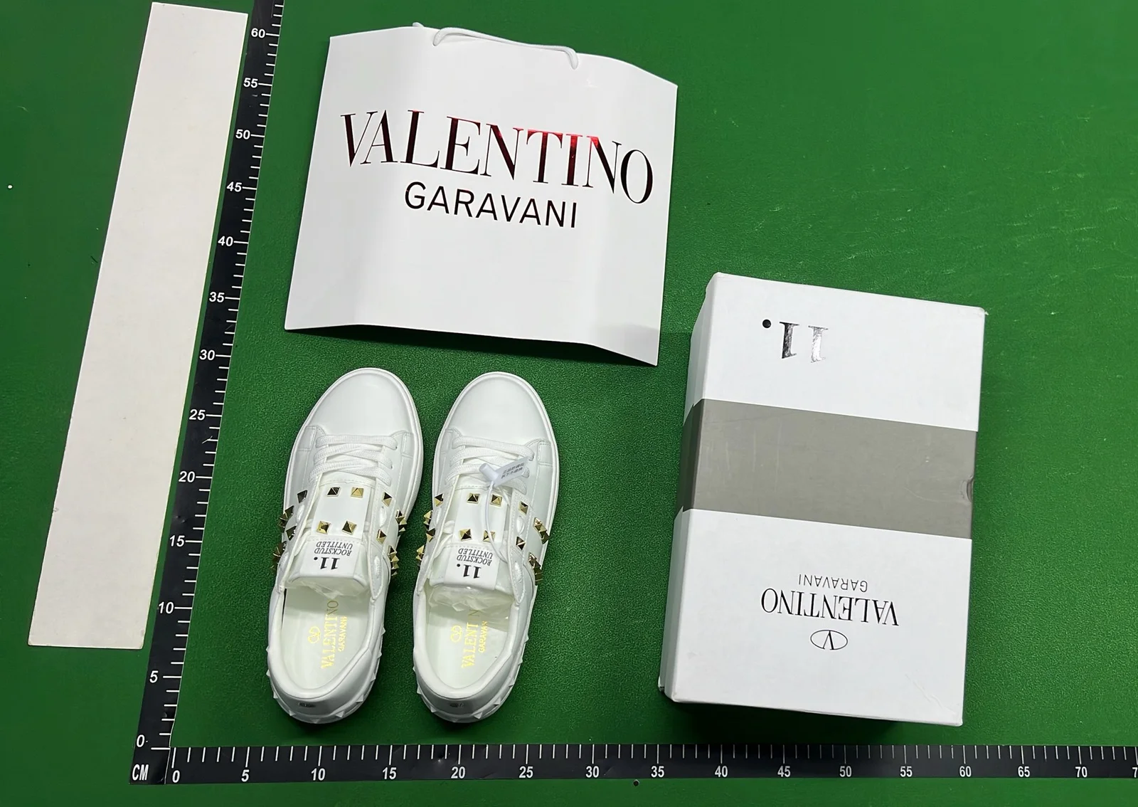 Unisex Sneakers — V* 3