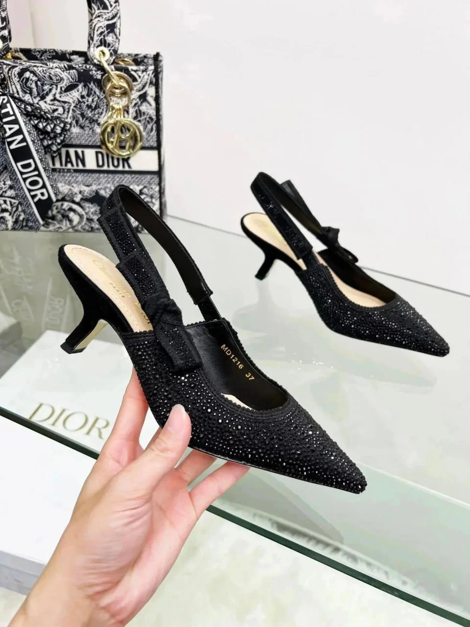 Shoes — ZZW15 4
