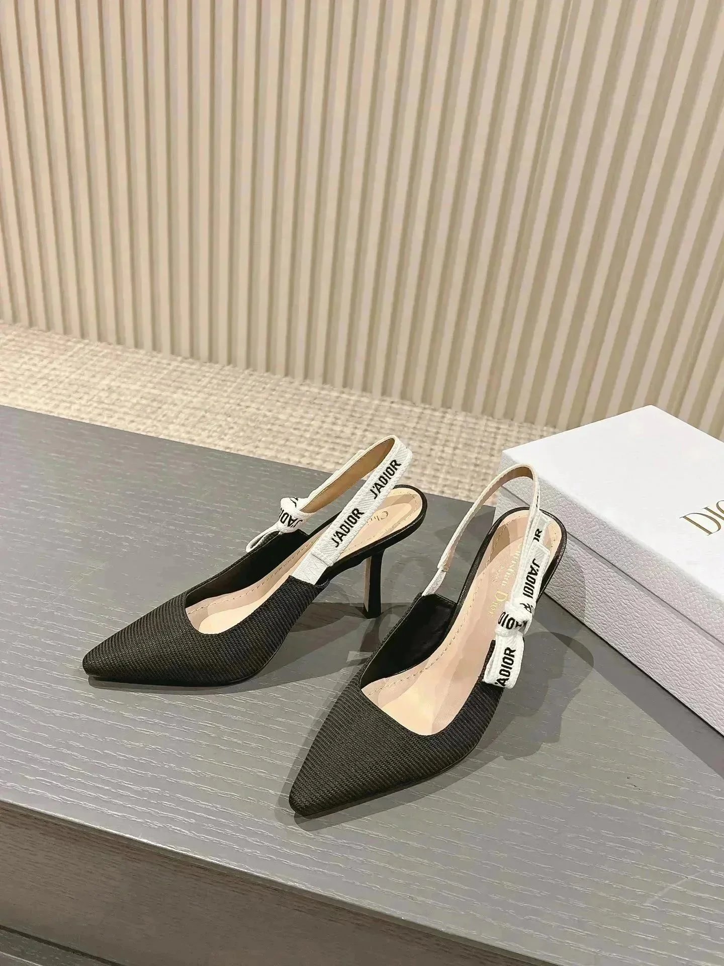 Shoes — ZZW15