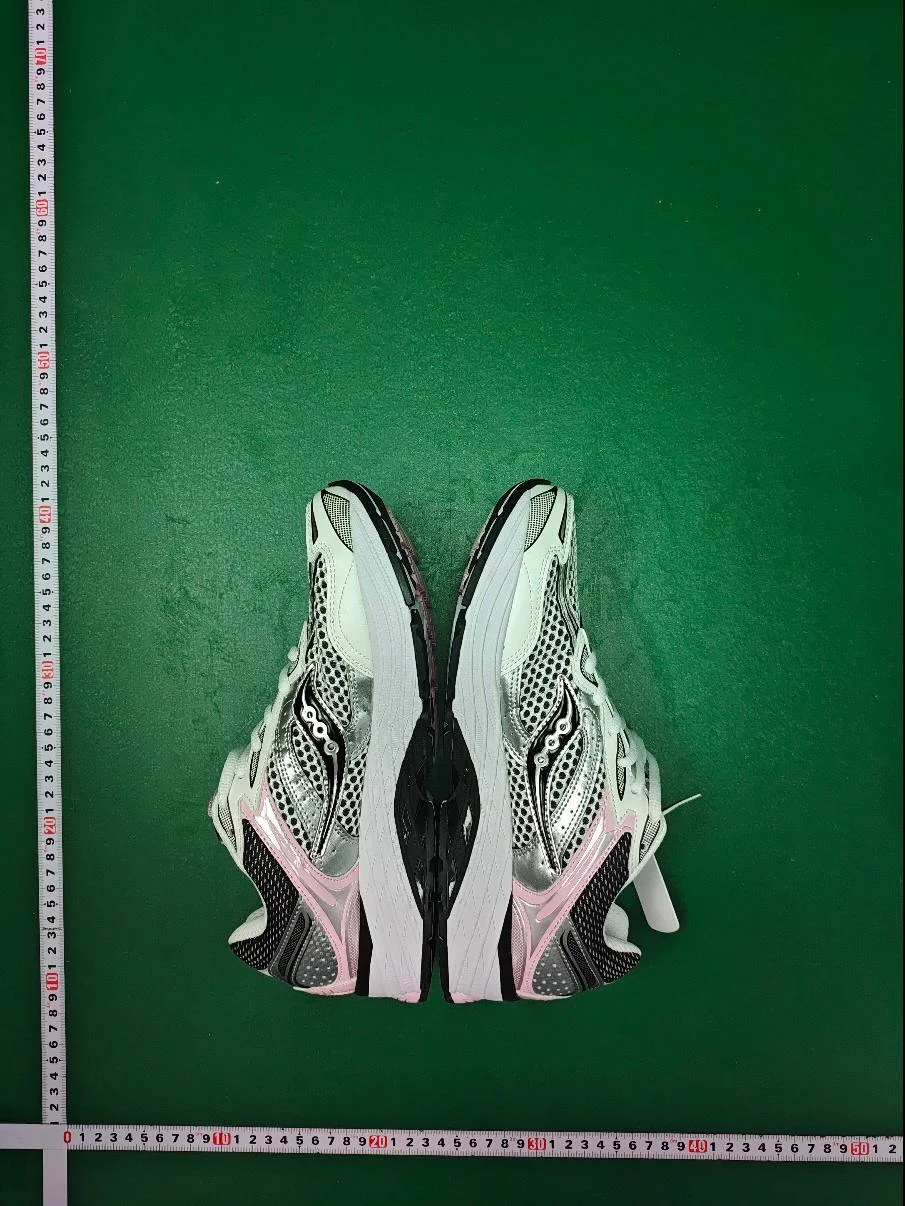 Unisex Shoes — DBD 3