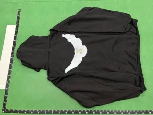 Y**zy — Hoodies & Sweaters
