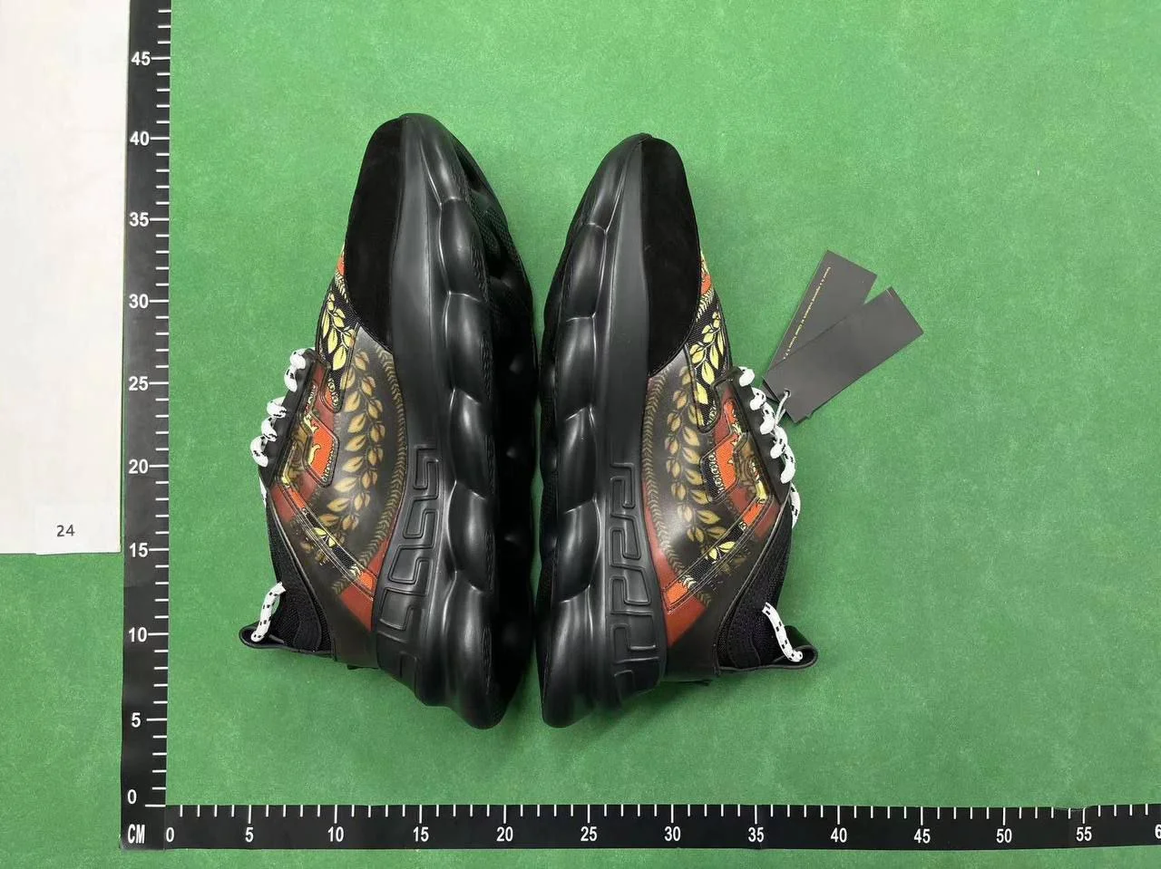 Sneakers — QZ18 5