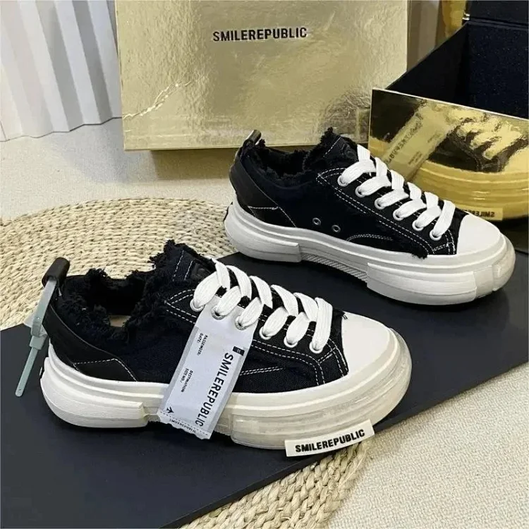 Shoes — Item 5148 2