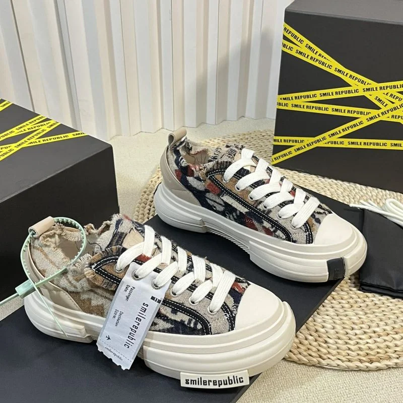 Shoes — Item 5148 4