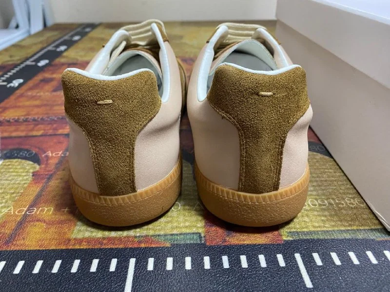 Shoes — Item 5156 4