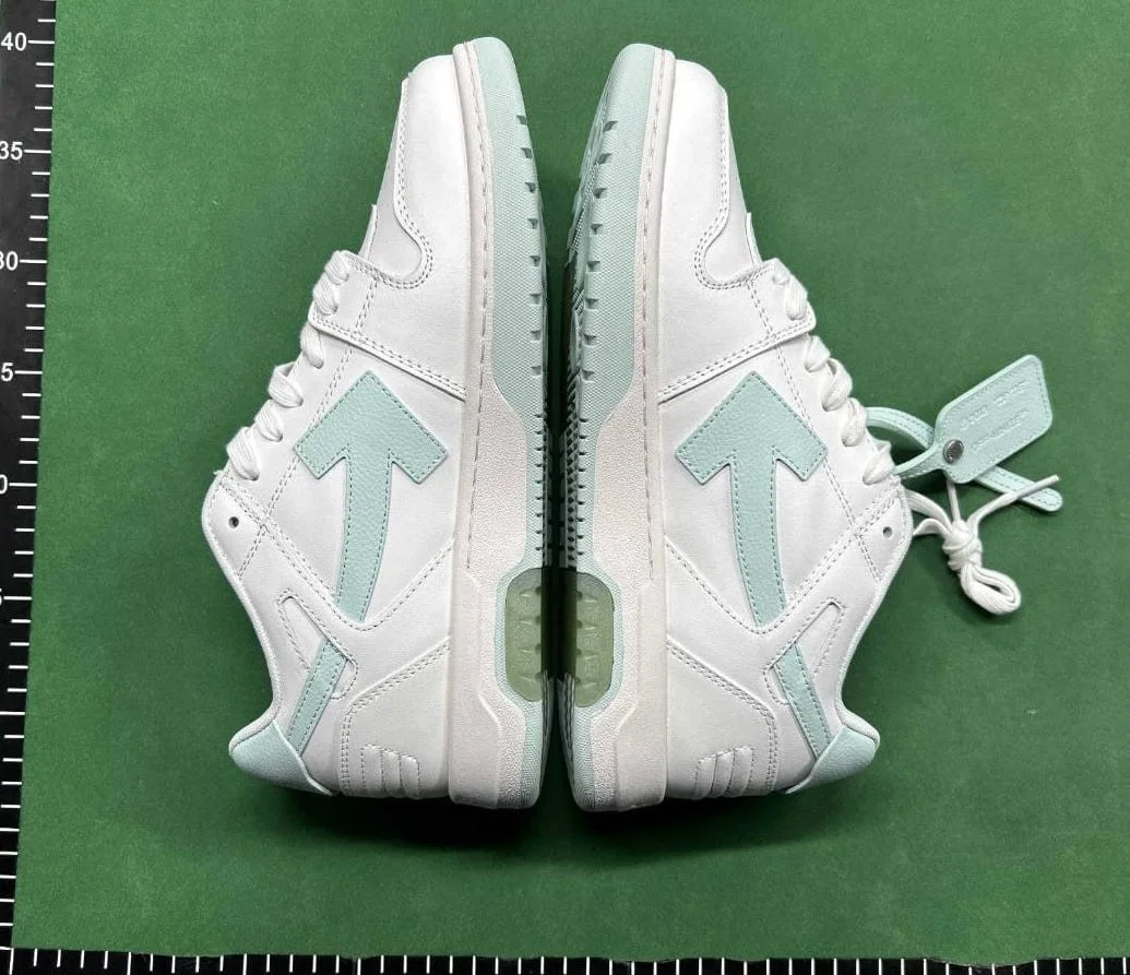 Sneakers — PH / unf 4