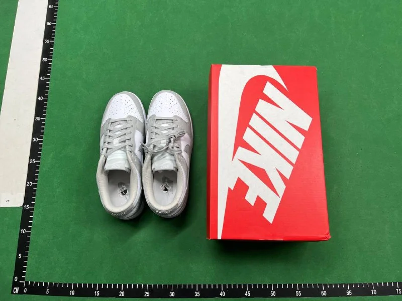 Sneakers — DS 6