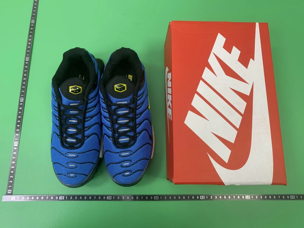 Shoes — Max / Plus 4