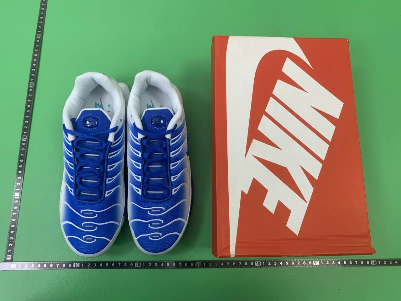 Shoes — Max / Plus 5