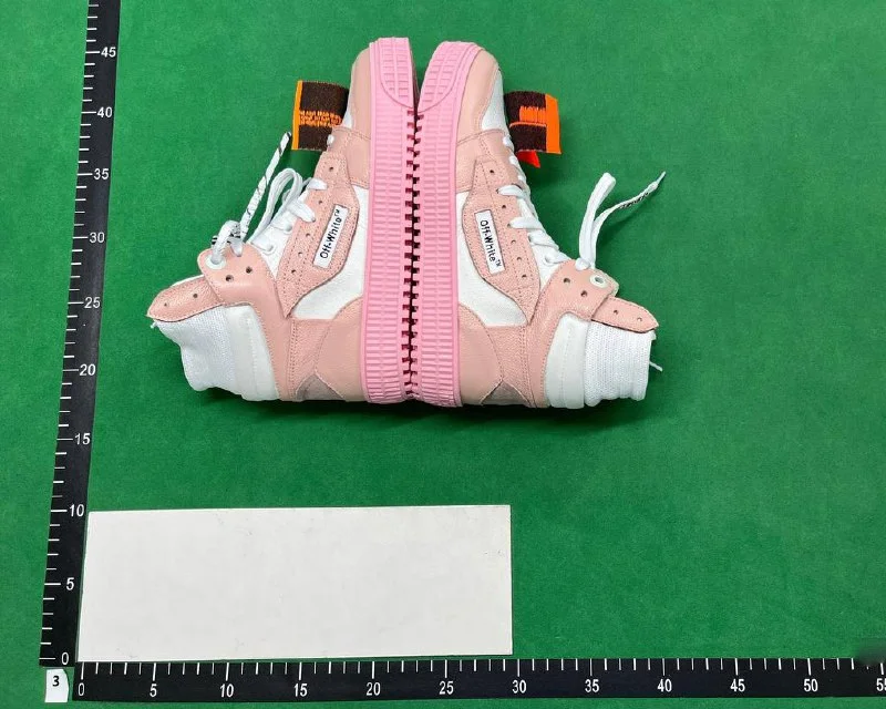 Shoes — Item 5237 3