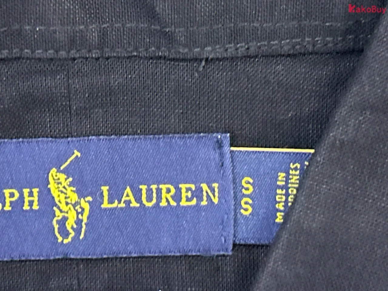 Everything goes with the shirt 91112-007 6