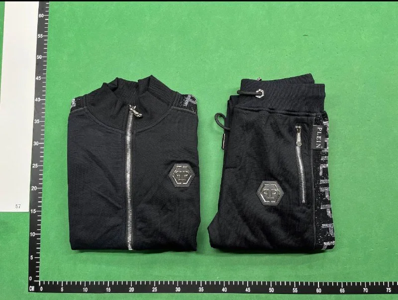 Clothing Set — Item 5282 4