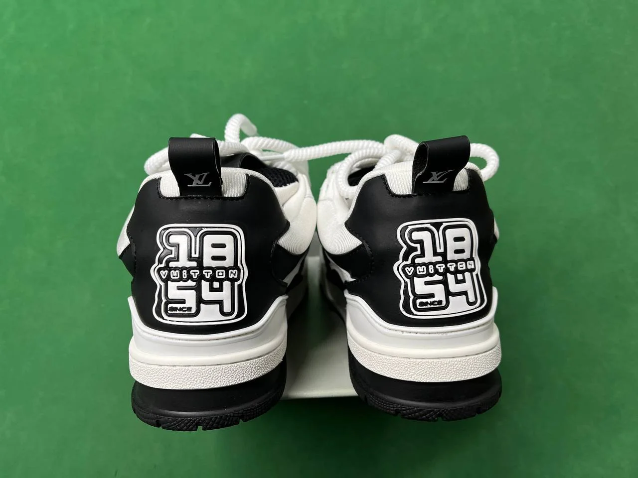 Sneakers — LX14 — #5305 5