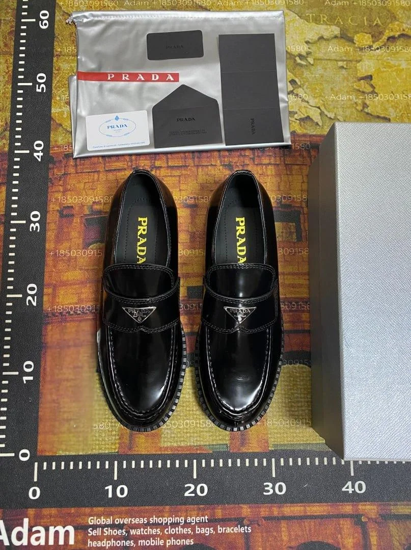 Shoes — Item 5369 4